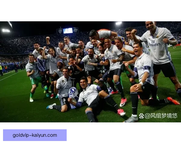 恩里克球队风格演变引发球迷热议，表现持续提升引关注