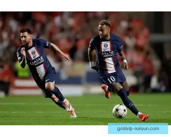 拉菲尼亚续约至2028年，状态回暖值得关注