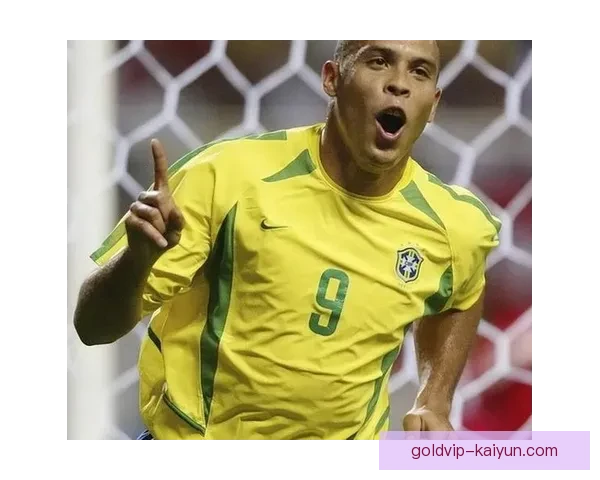 足球巨星全景：全球顶级球员表现走势分析